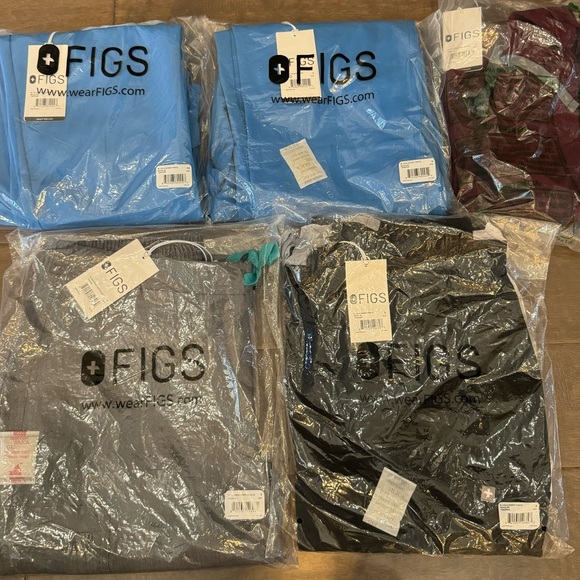 NWT FIGS Yola Skinny Scrub Pants in Black Size S Regular - Picture 12 of 13